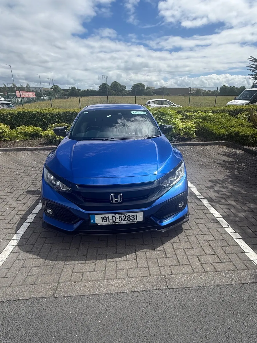 Honda Civic 2019 - Image 3