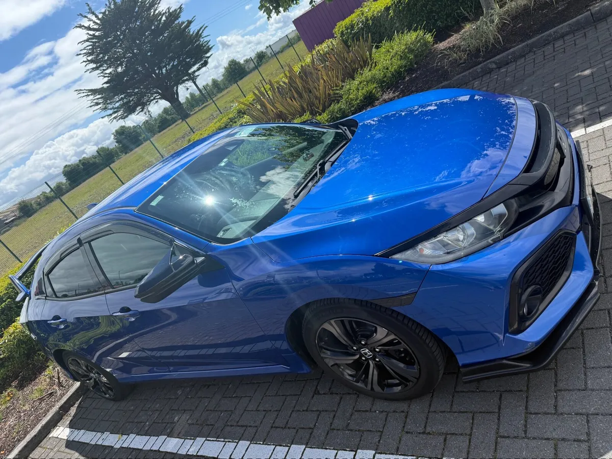 Honda Civic 2019 - Image 4