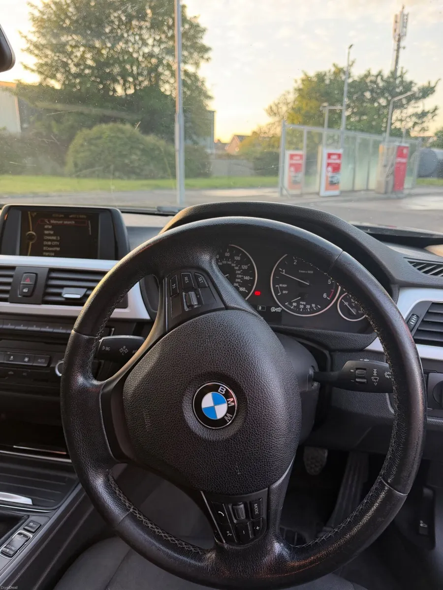 BMW 3-Series 2013 - Image 3