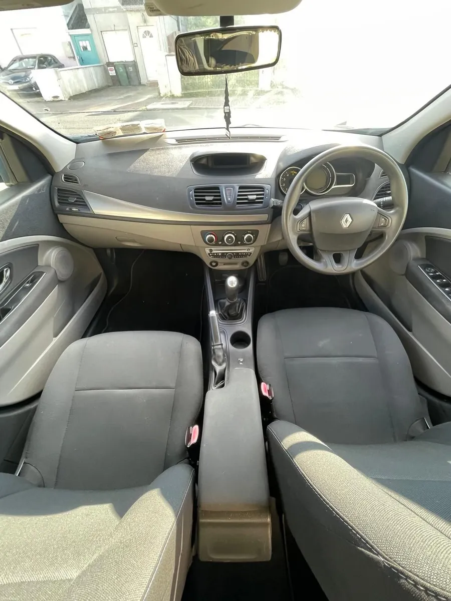 Renault Fluence 2012 - Image 3