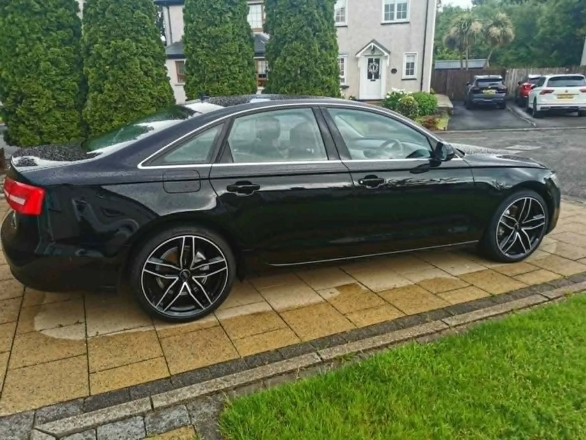 Audi A6 2014 - Image 2