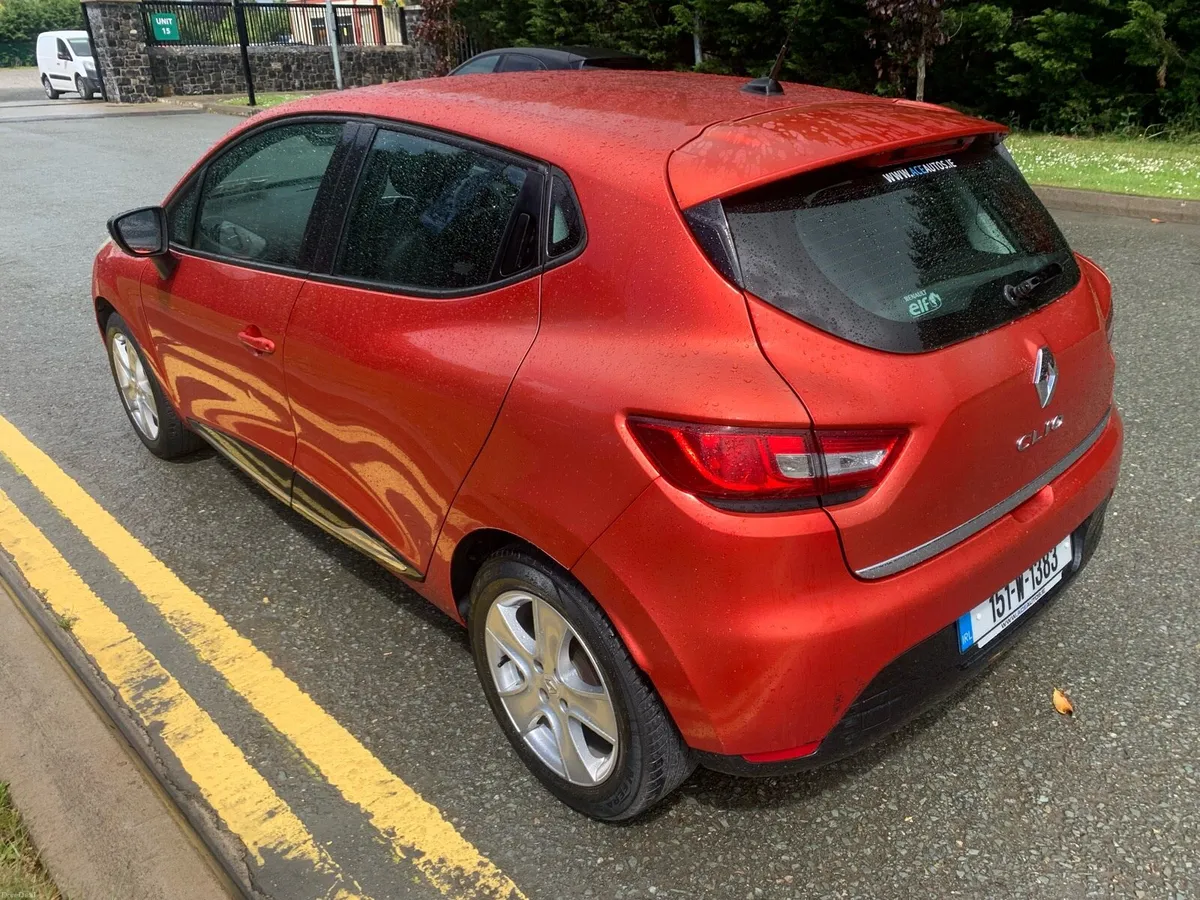 2015 Renault Clio 1.1 petrol, Nct 6/27, tax 5/26 - Image 4