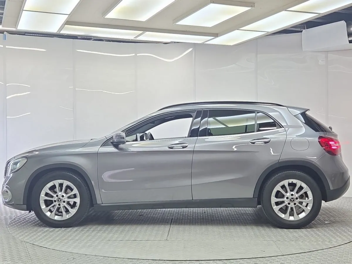Mercedes-Benz GLA GLA 180 STYLE AUTO - Image 5