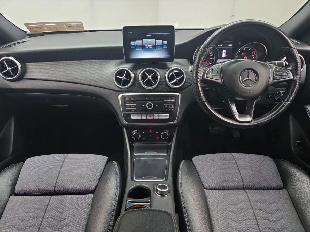 Mercedes-Benz GLA GLA 180 STYLE AUTO - Image 4