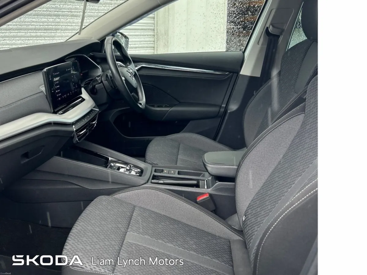 Skoda Octavia OCTAVIA STYLE 2.0TDI 115 BHP AUTOMAT - Image 4
