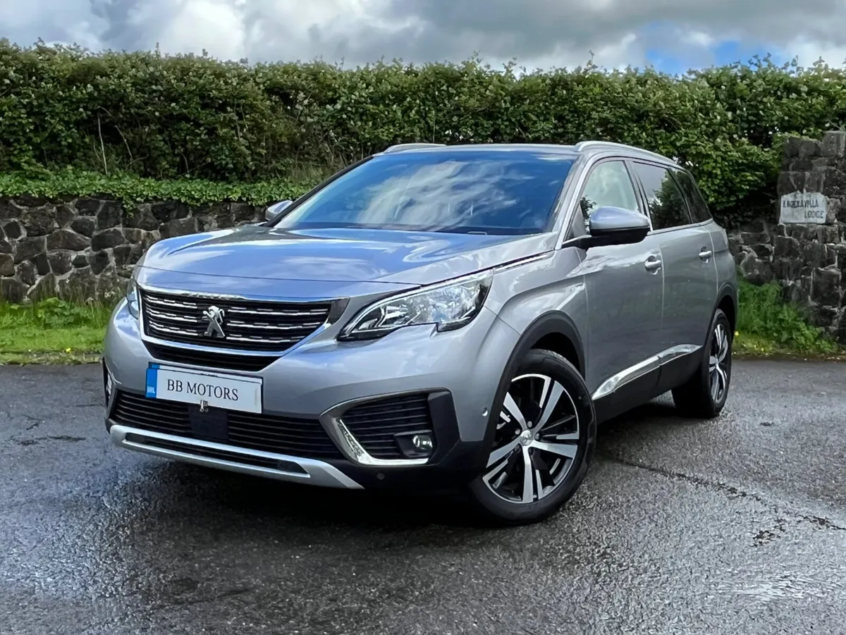 Peugeot 5008 1.5 BlueHDi 130bhp Allure - Image 2