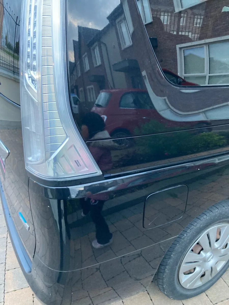 Nissan Serena - Image 6