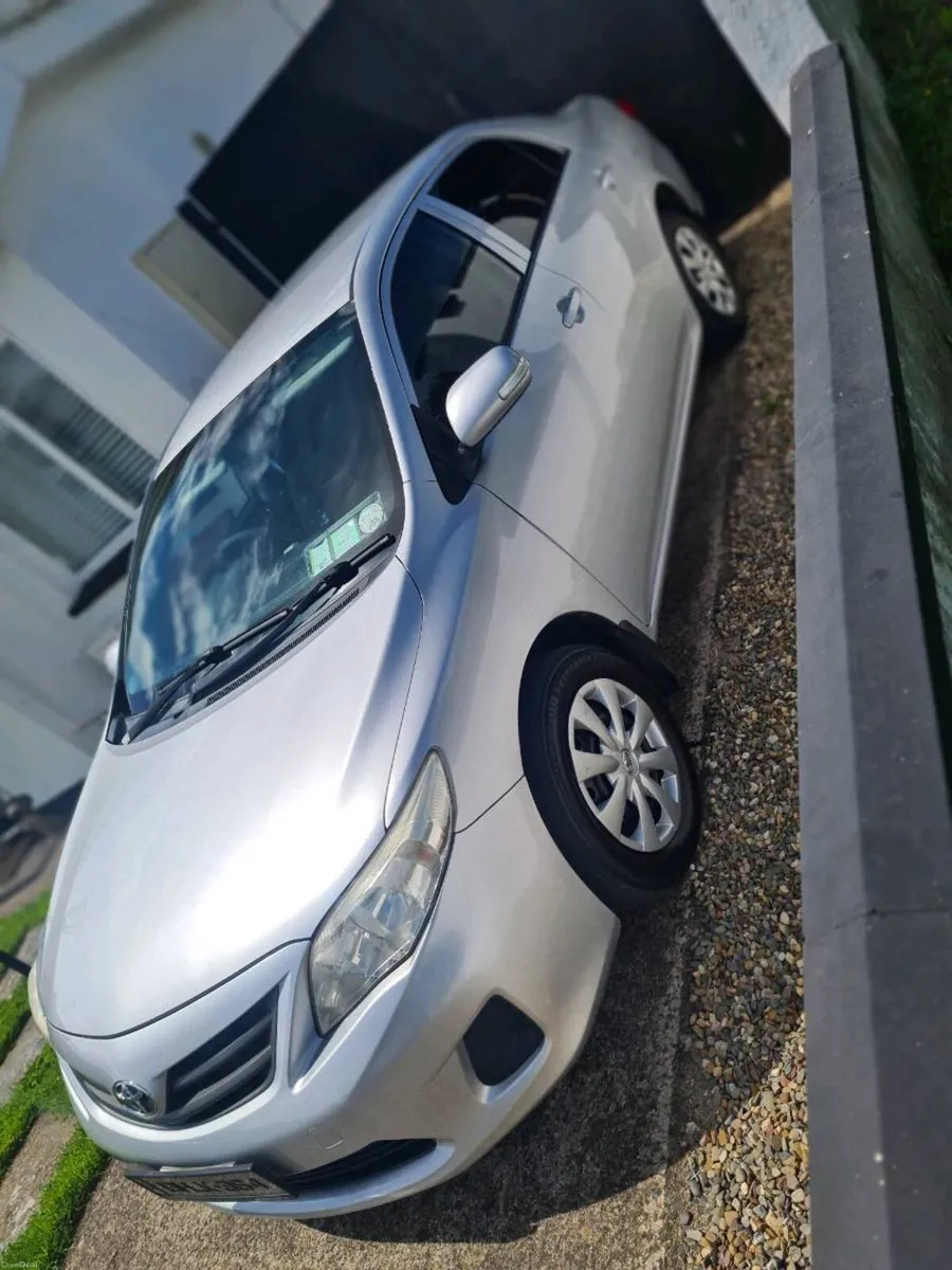 Toyota corolla - Image 1