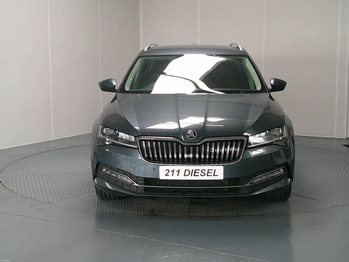 Skoda Superb 2021 - Image 2