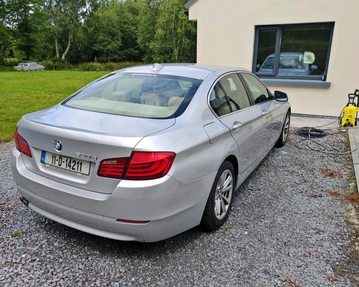 BMW 520d 2011 - Image 6