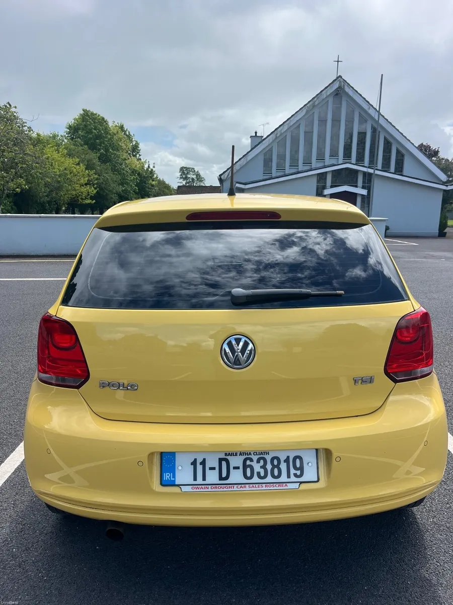Volkswagen Polo 2011 - Image 2