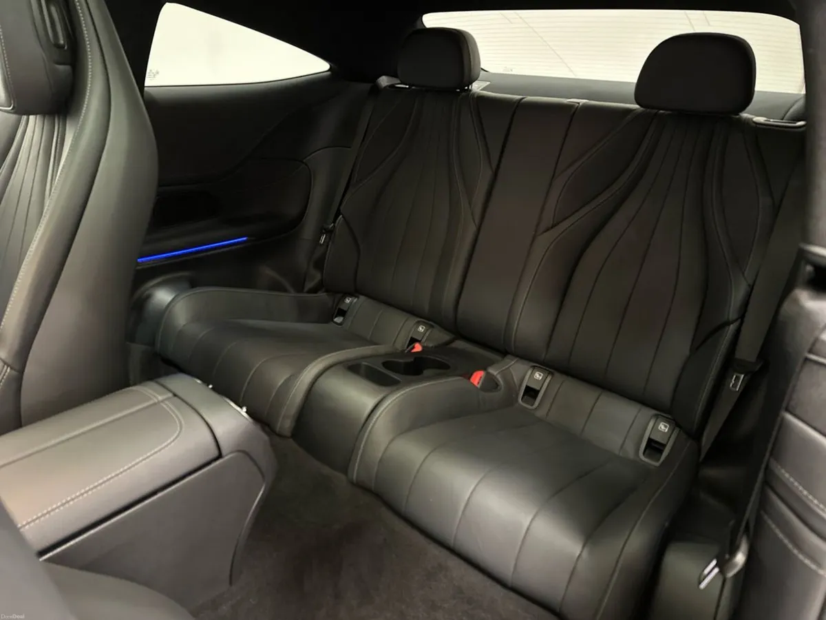 Mercedes-Benz CLE CLE300 e Coupe AMG Line + PHEV - Image 4
