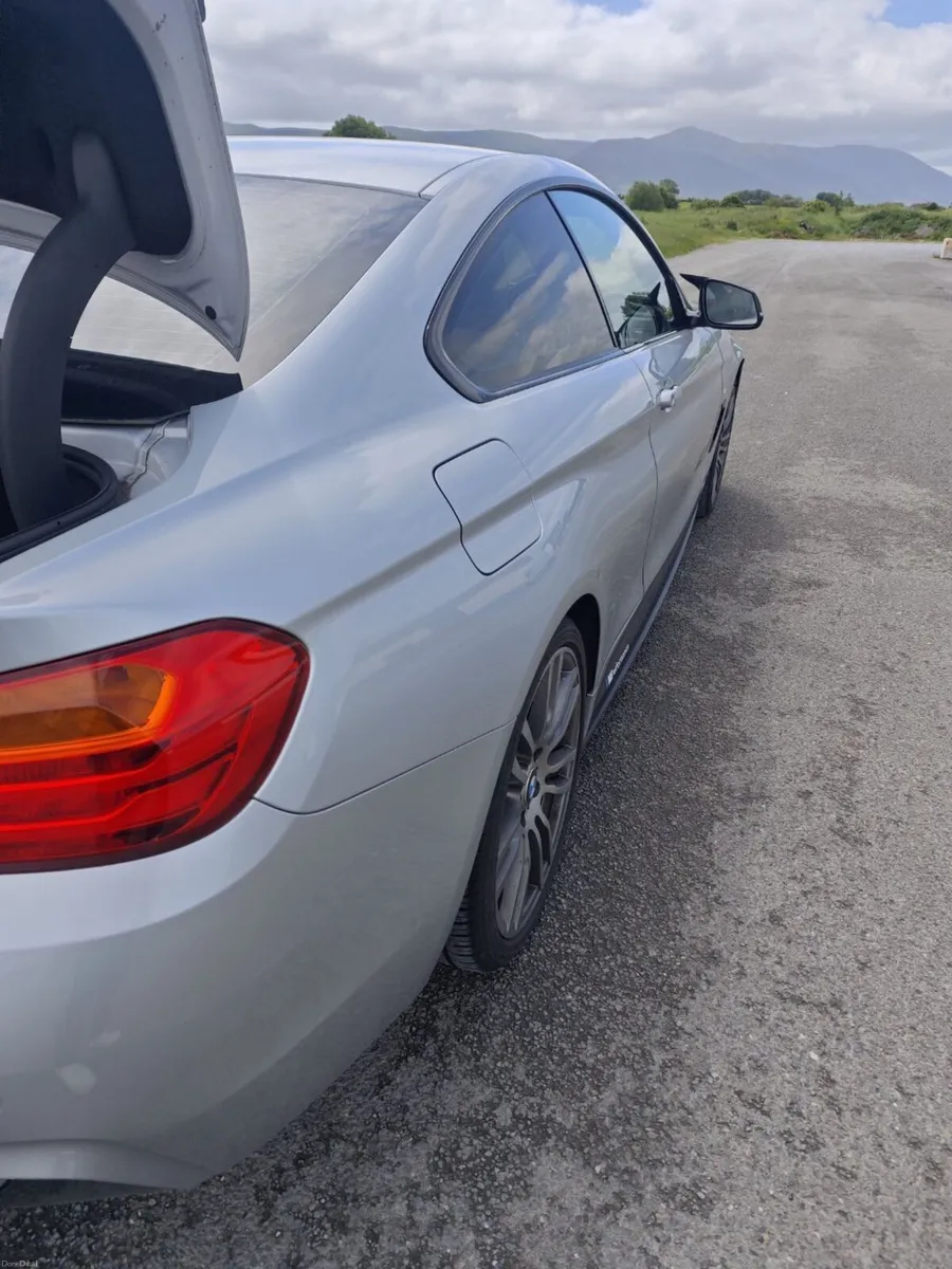 BMW 4-Series 2016 - Image 4