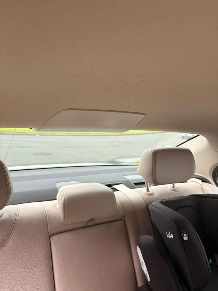 2017 BMW 3 Series - Image 5