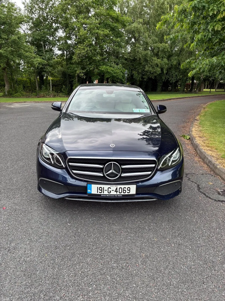 Mercedes-Benz E220d AVANTGARDE 2019 - Image 1