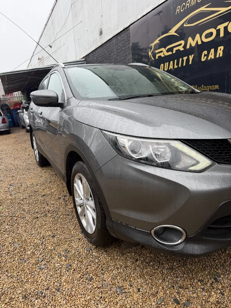 Nissan Qashqai 2017 automatic - Image 5