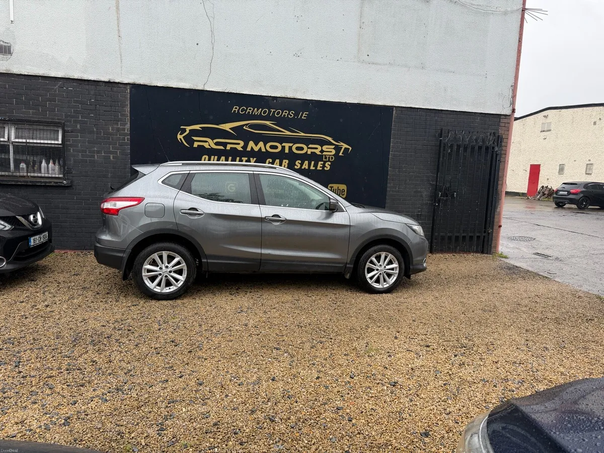 Nissan Qashqai 2017 automatic - Image 6