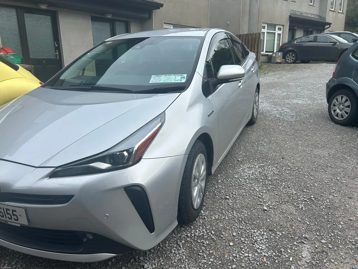 TOYOTA PRIUS 2019 - Image 1