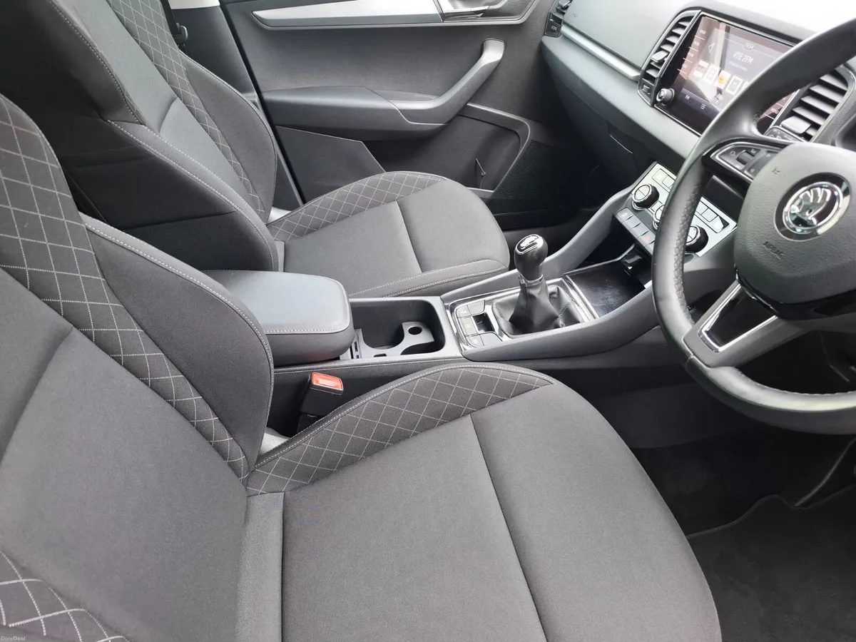 191 SKODA KAROQ 1.6 TDI - Image 5