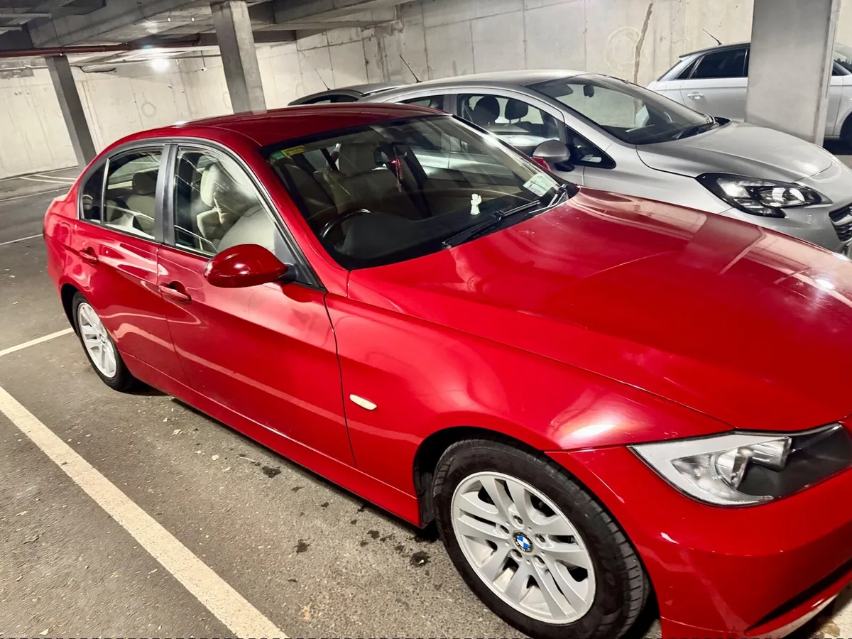 BMW 3-Series  316i - Image 2