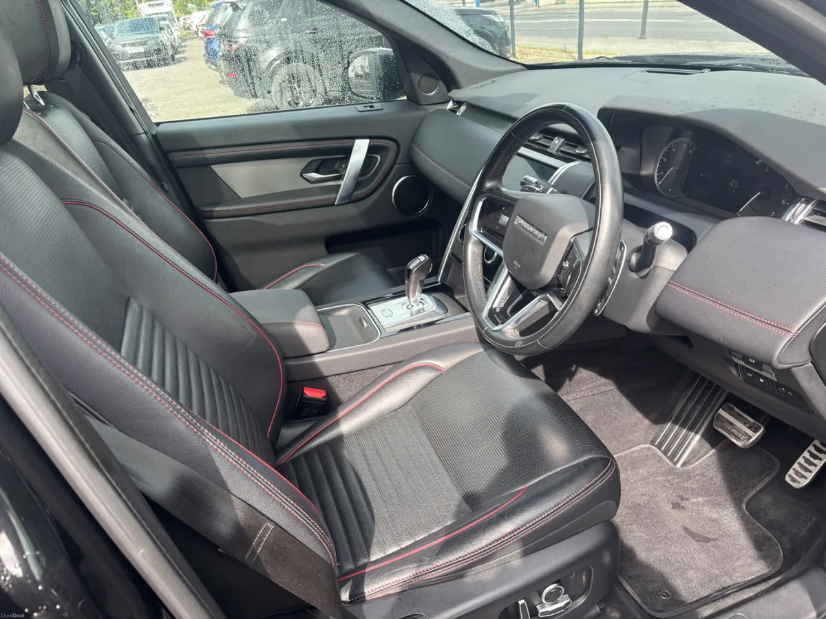Land Rover Discovery Sport 2022 - Image 4