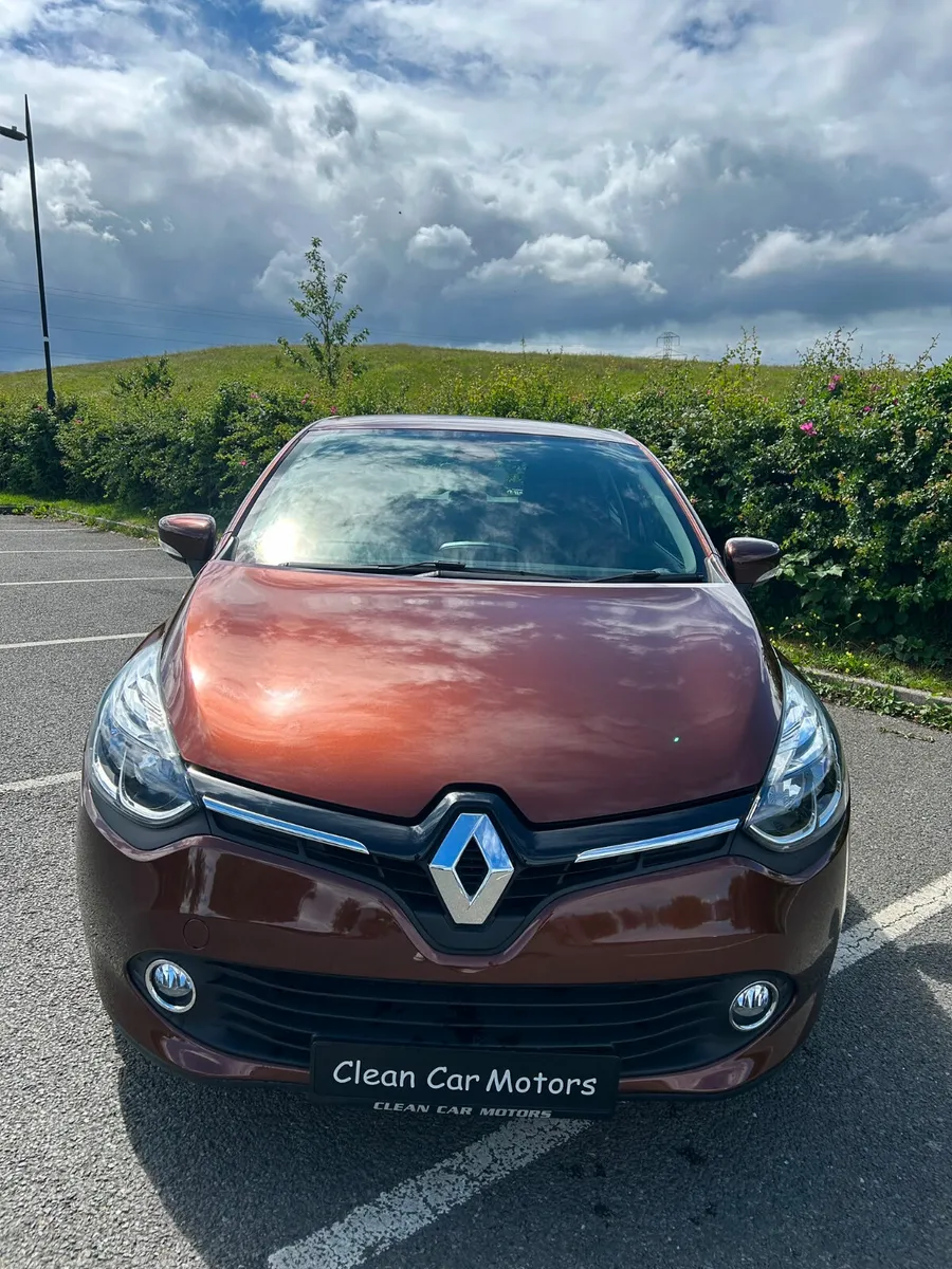 RENAULT CLIO 2015 1.2 AUTOMATIC 15,000 KMS - Image 4