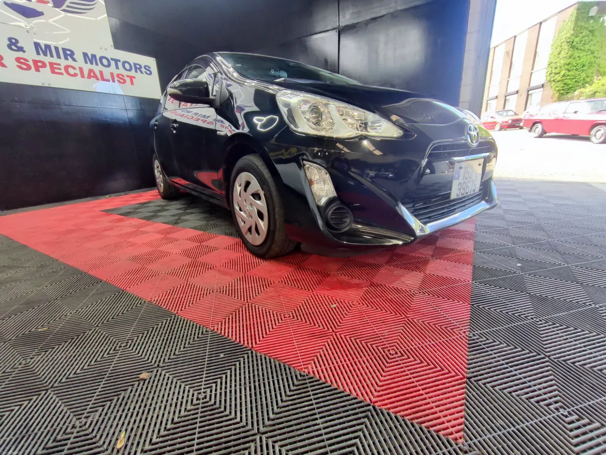 Toyota Aqua 2015 - Image 1