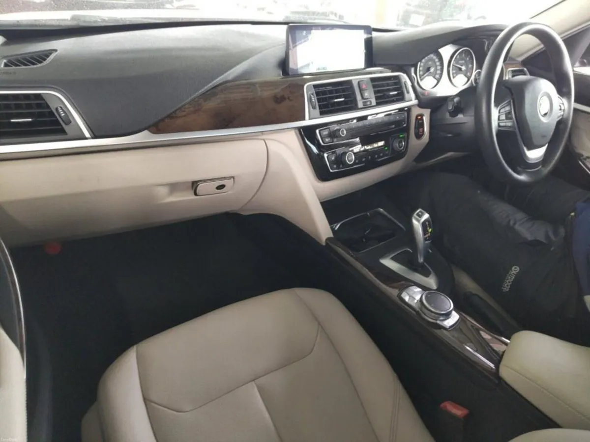 BMW 320D LUXURY AUTO 2016 - Image 4