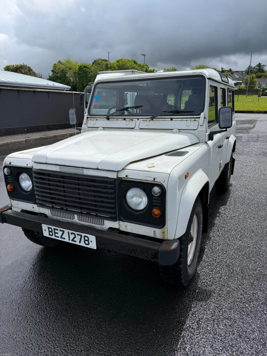 Land Rover Defender 2005 110 (9 Seater) - Image 1