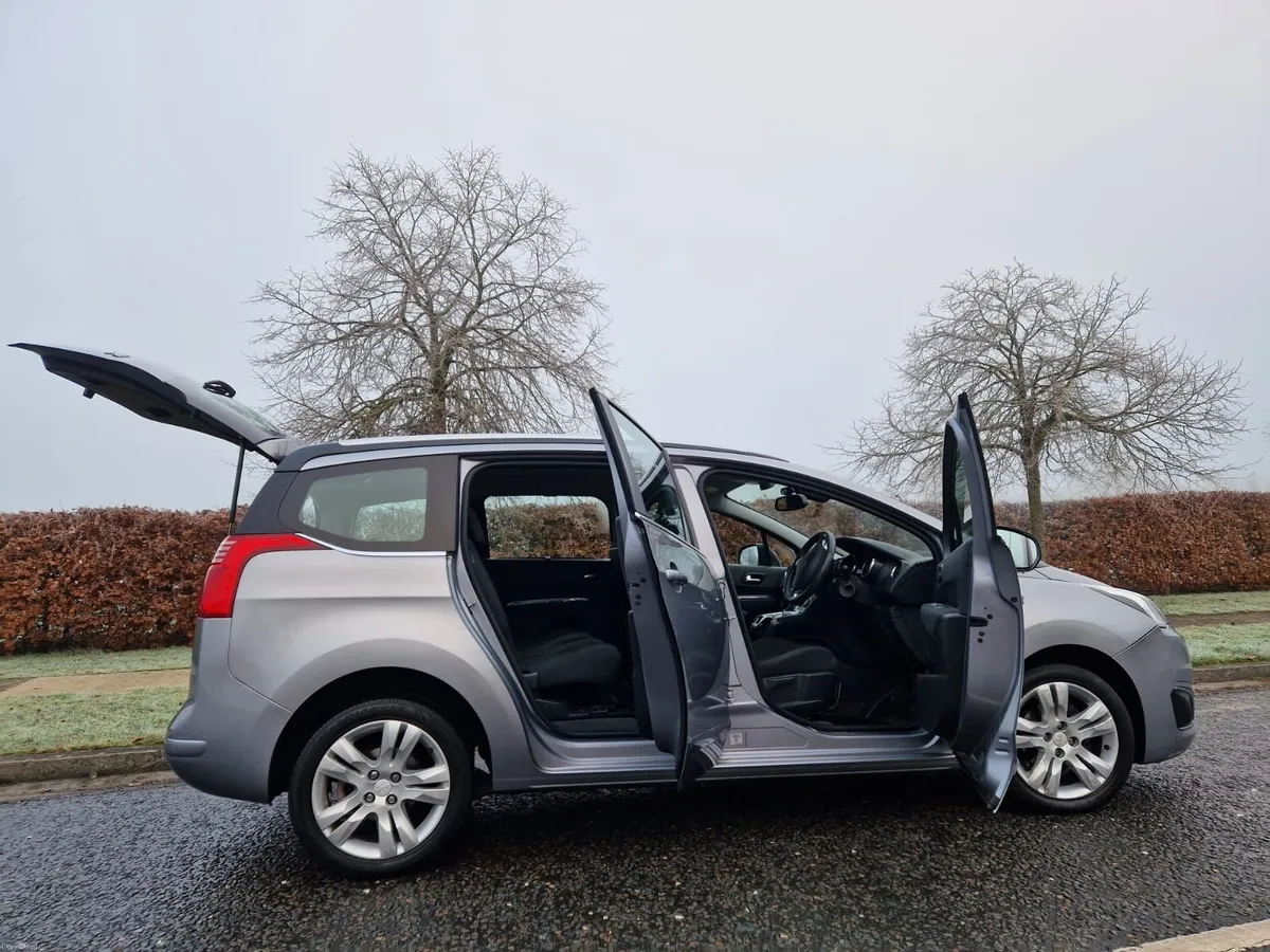 2014 Peugeot 5008 ActivE1.6hdi, AUTOMATIC - Image 4