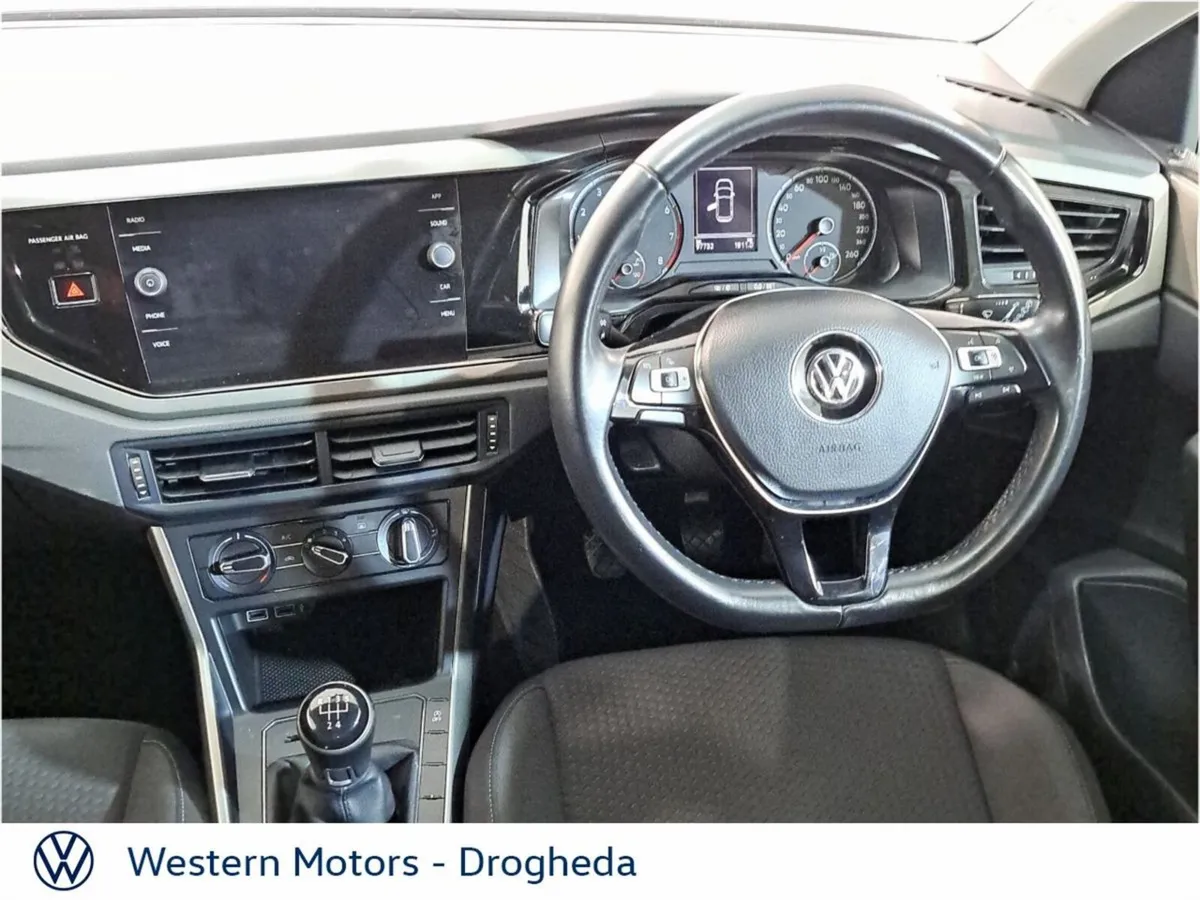 Volkswagen Polo 1.0 TSI 80HP Comfortline - Image 3