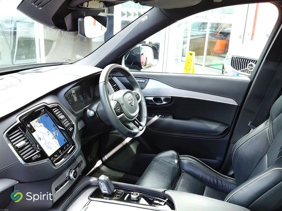 Volvo XC90 T8  R-Design PRO AWD - Image 3