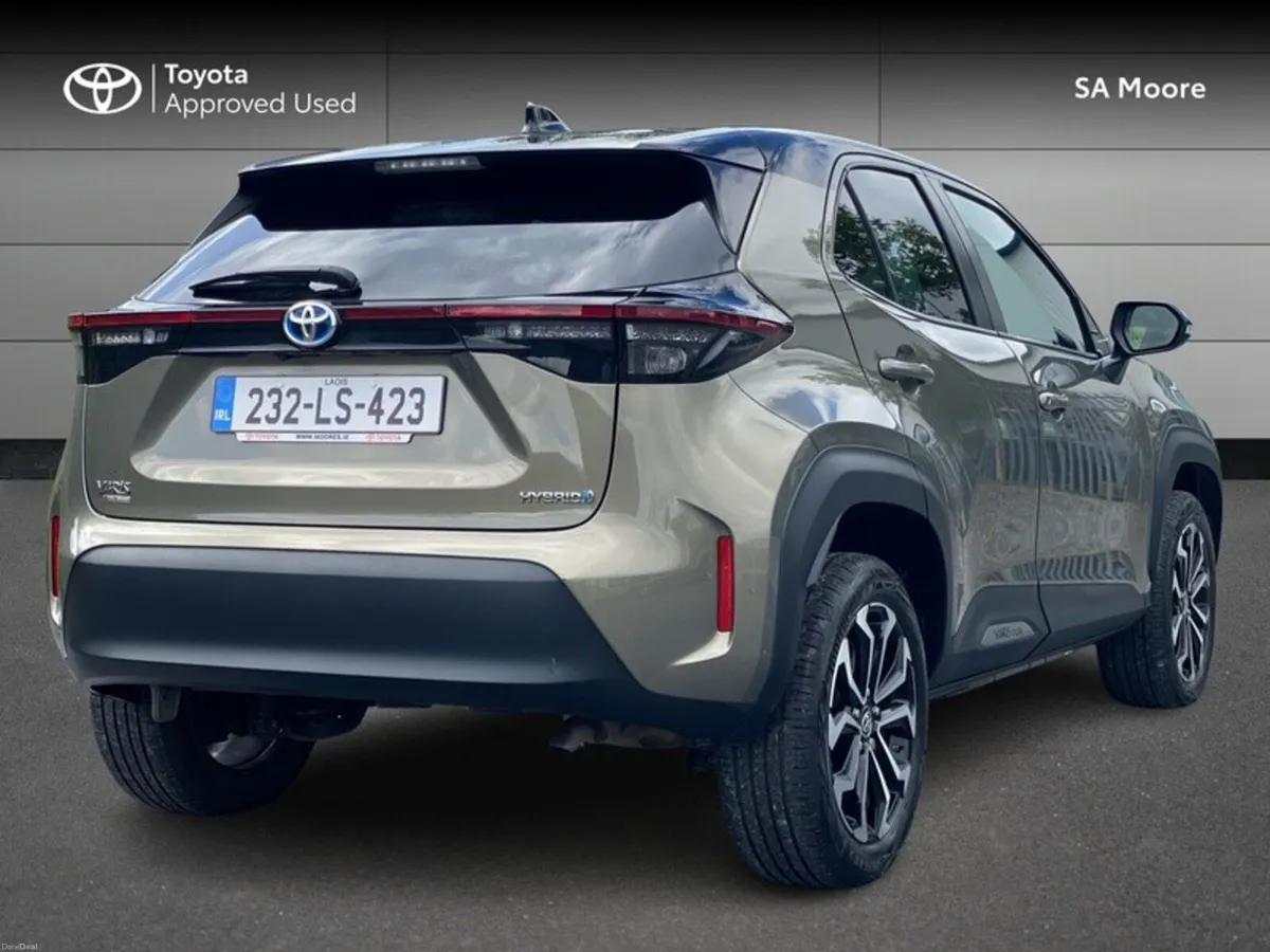Toyota Yaris Cross HYBRID LUNA SPORT - Image 2
