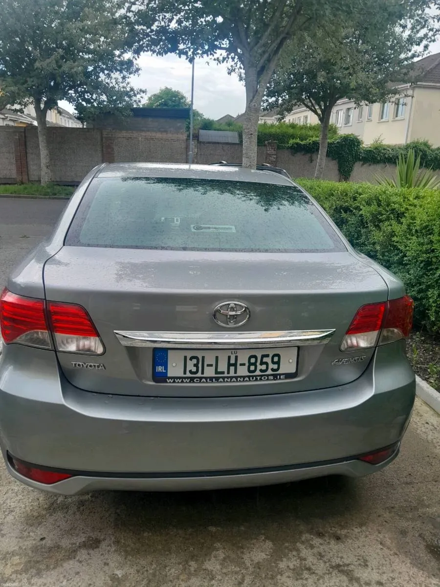 2013 Toyota avensis - Image 2