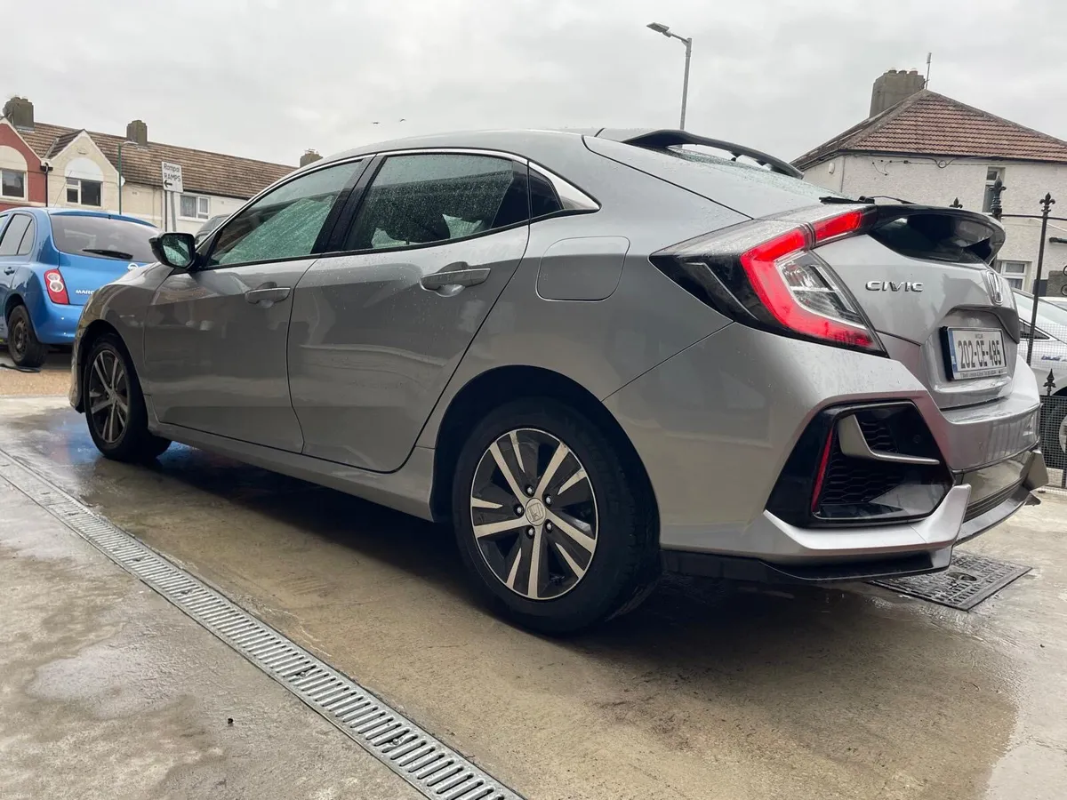 Honda Civic 1.0L Vtec turbo - Image 3