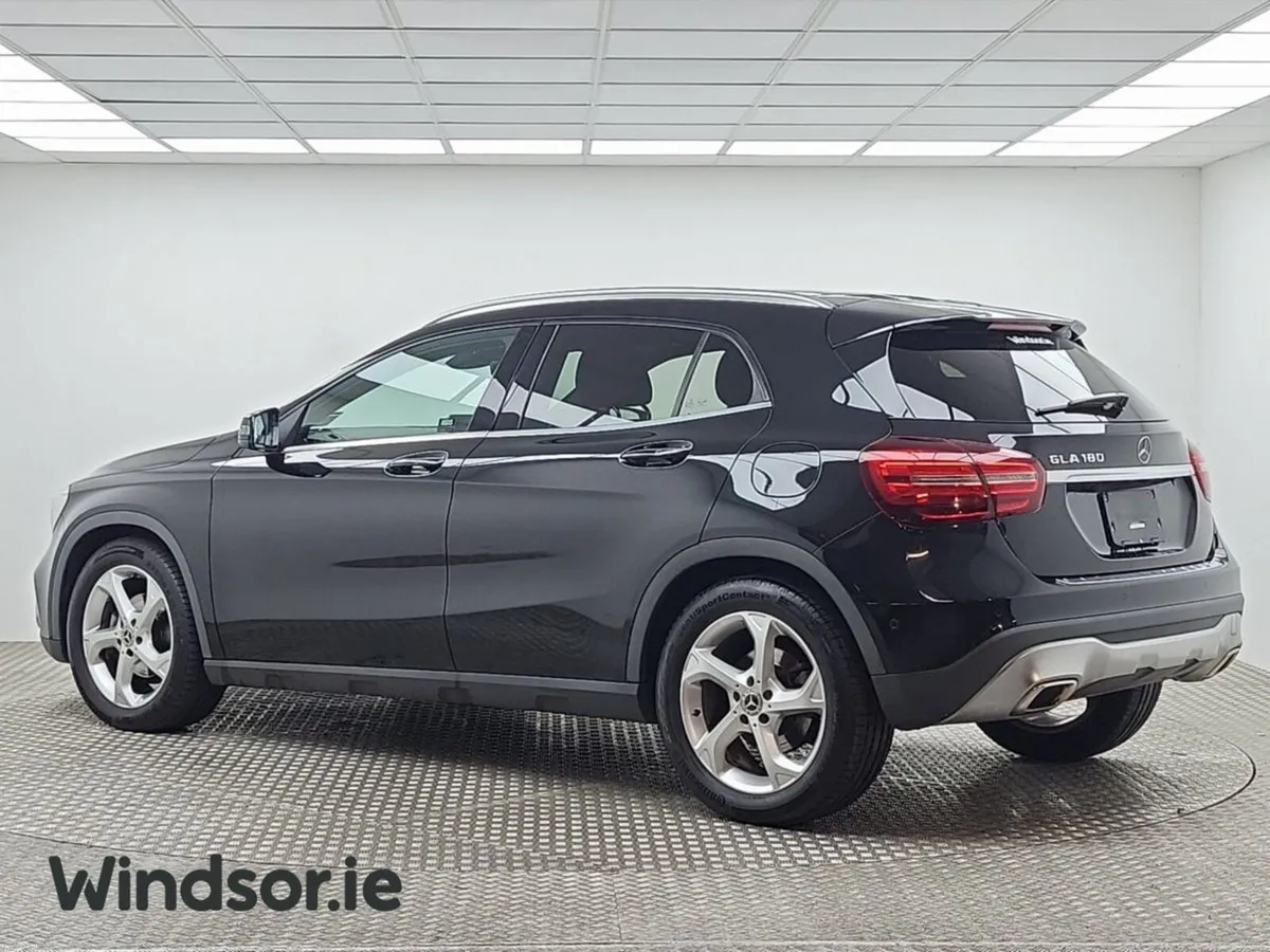 Mercedes-Benz GLA Sport Automatic **Full Loaded** - Image 3