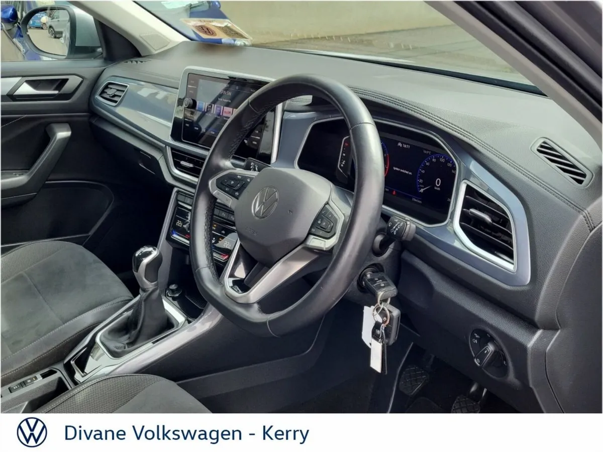 Volkswagen T-Roc STYLE 1.0 TSI PETROL 110HP - Image 4