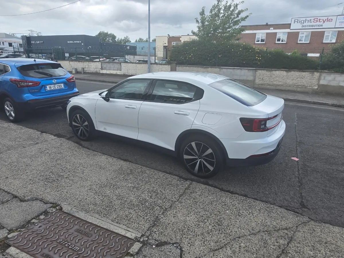 Polestar 2 EV FWD BASE 170KW LONG RANGE COUPE - Image 2