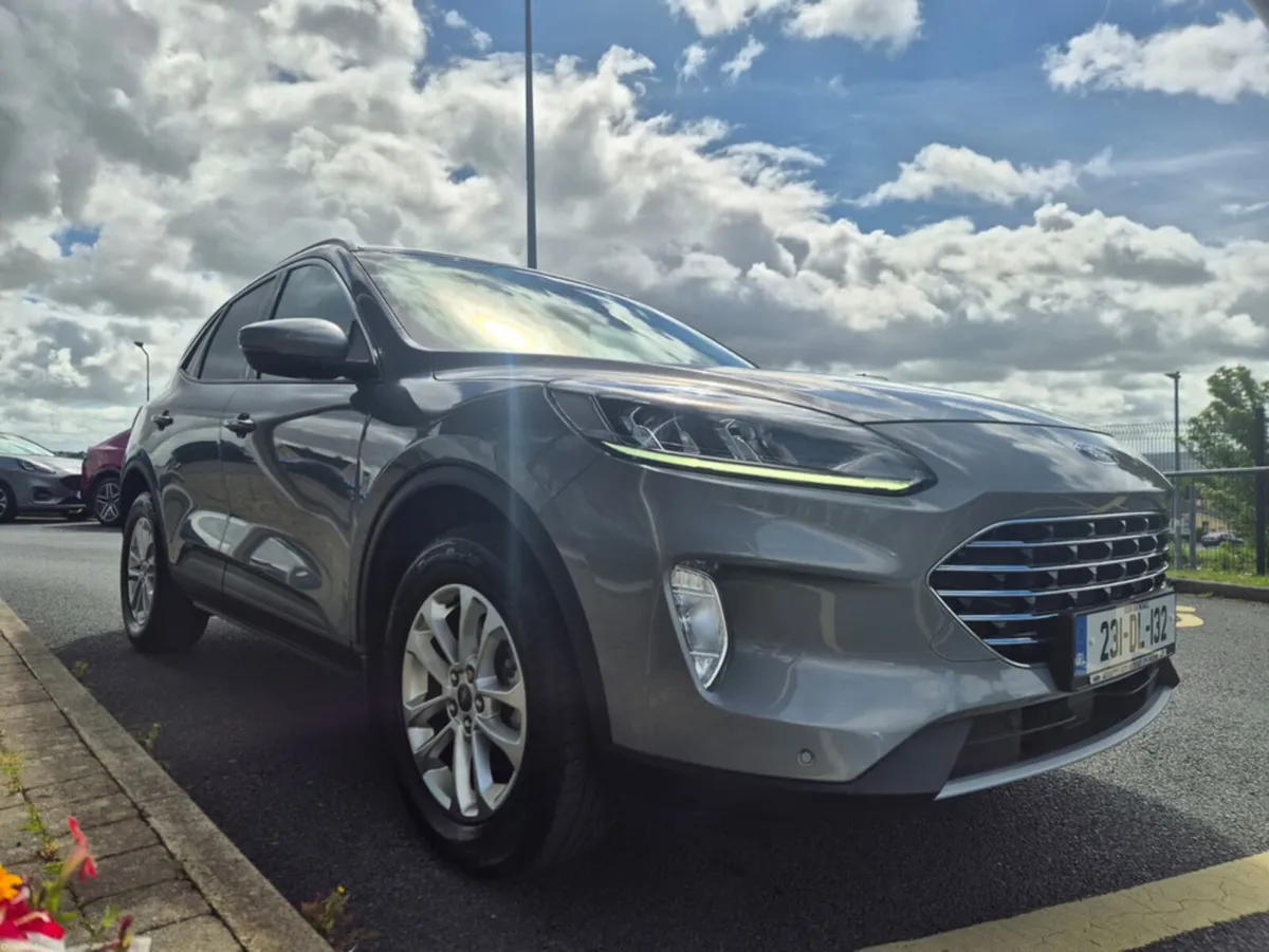 Ford Kuga TITANIUM 2.5 PHEV 225PS AUTOMATIC - Image 5
