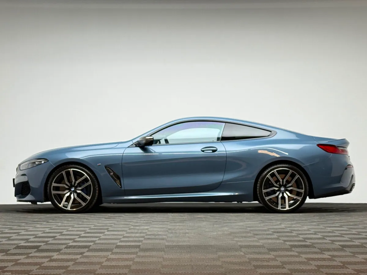 BMW 8-Series 850i M SPORT 4.4 V8 XDRIVE - Image 4