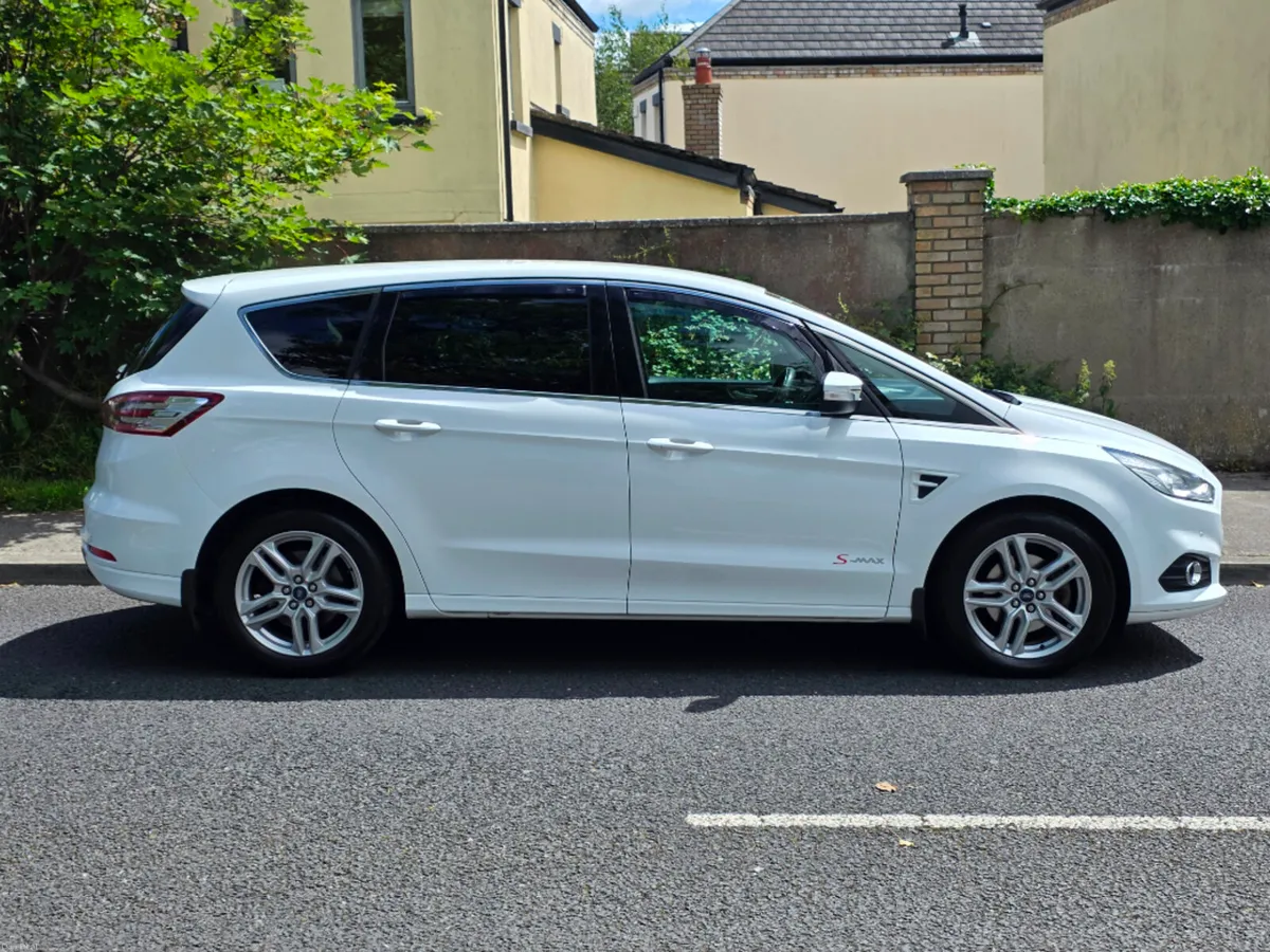 Ford S-Max 2.0 TDCI Titanium 150PS 5DR - Image 4