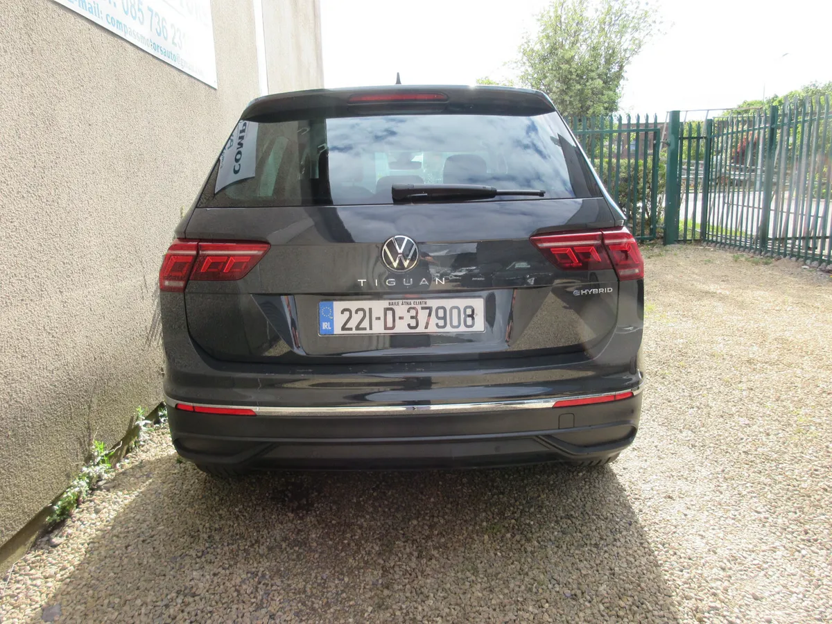 Volkswagen Tiguan 1.4 TSI E-HYBRID AUTOMATIC - Image 5