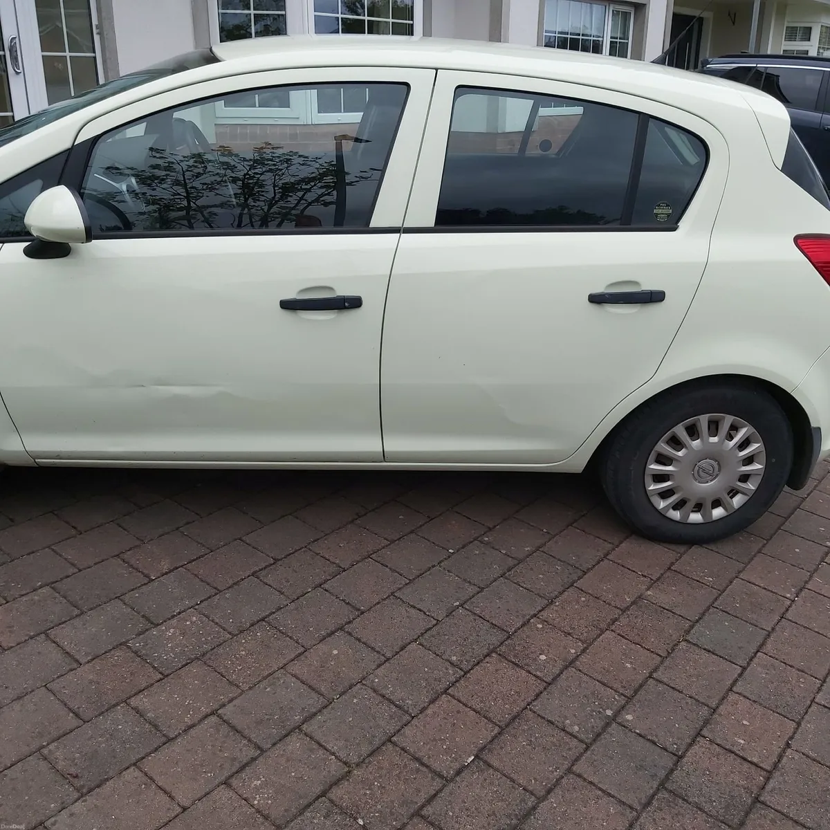 Opel Corsa 2011 - Image 4
