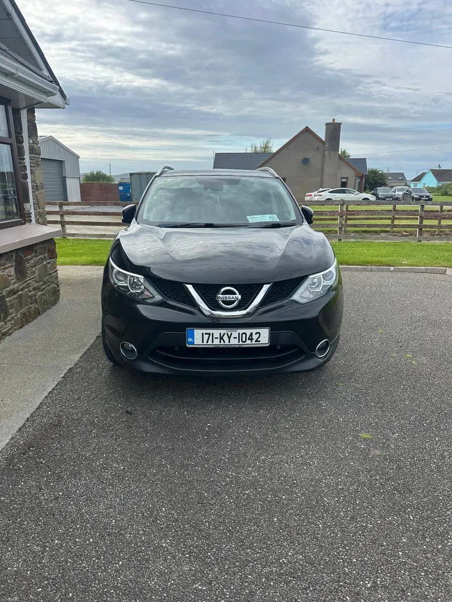 Nissan Qashqai SV 1.6 4WD Premium E6 - Image 1