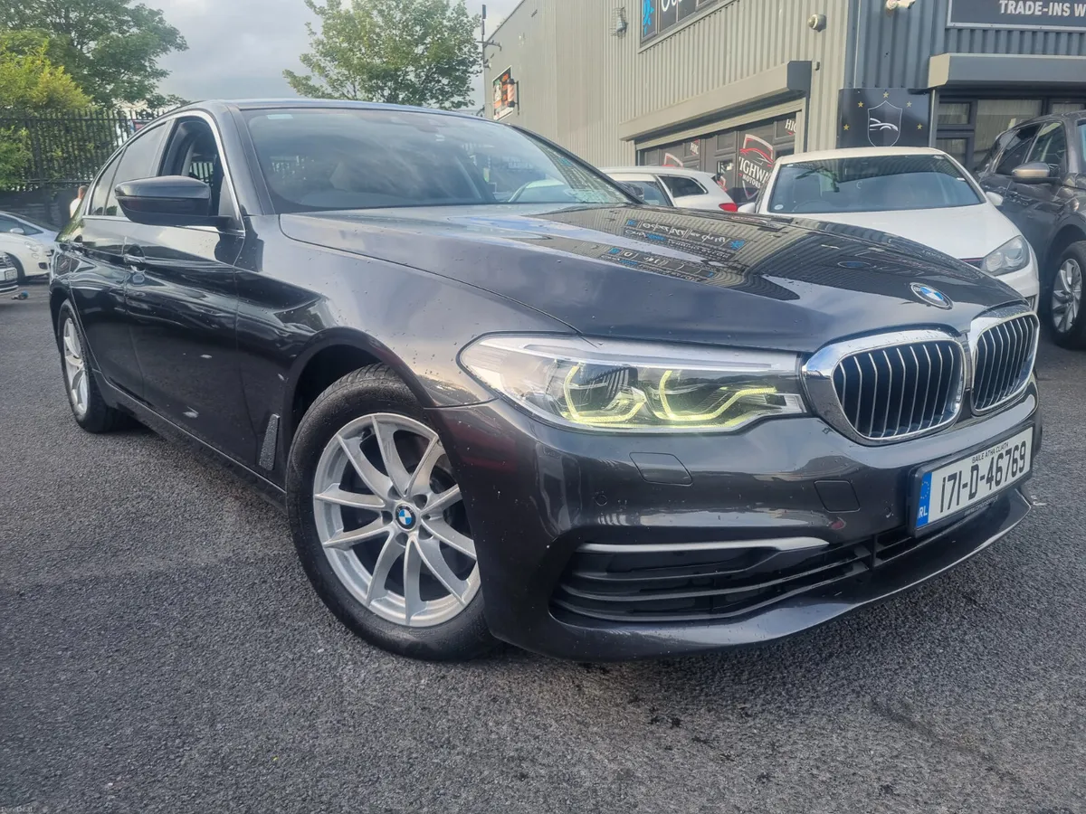 BMW 5-Series 2017 - Image 2