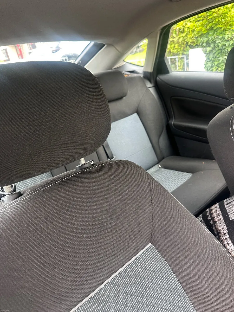 Ford Mondeo 2010 - Image 5
