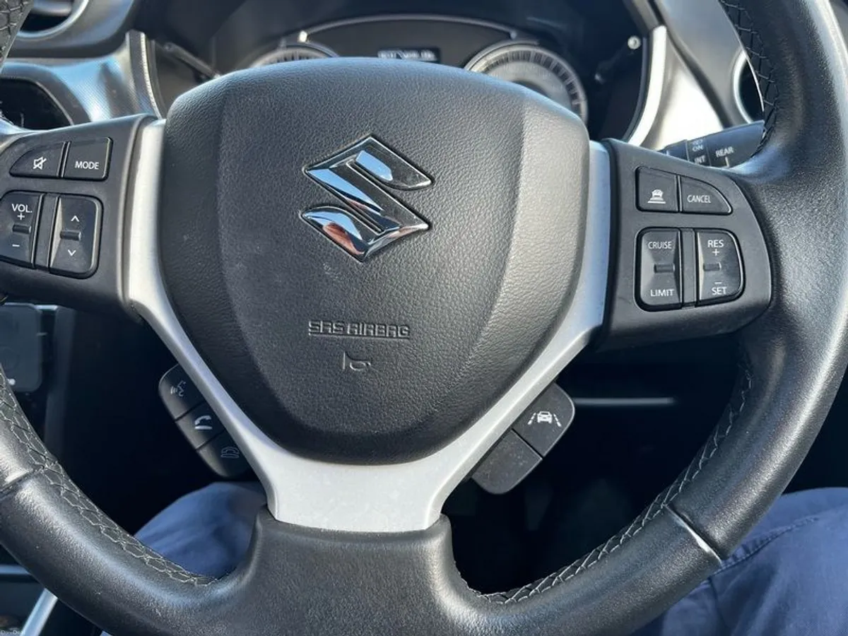 2022 Suzuki Vitara SZ5 Allgrip Mild hybrid - Image 6