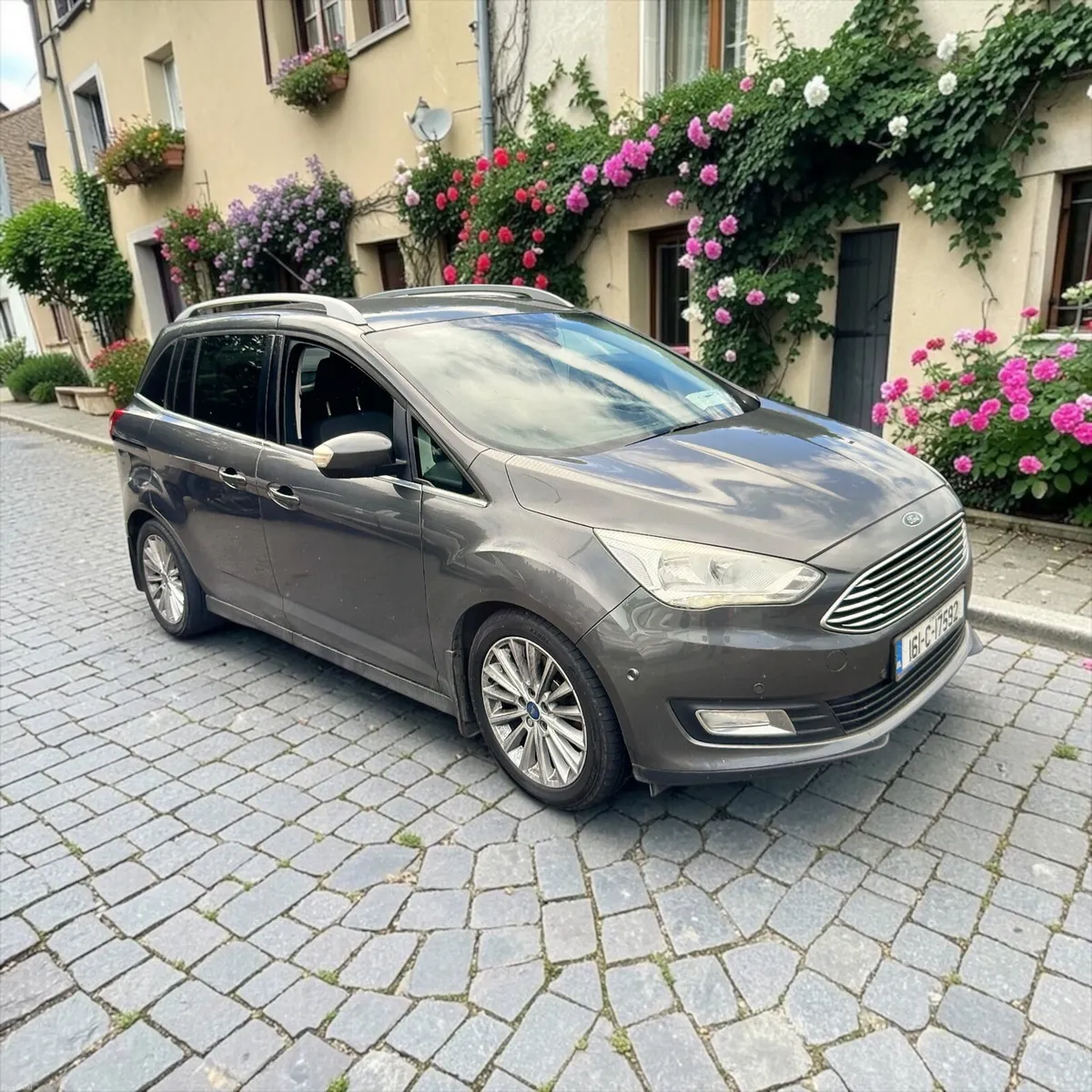 2016 Ford Grand C-Max 2.0 TDCi Titanium 7-seat - Image 1