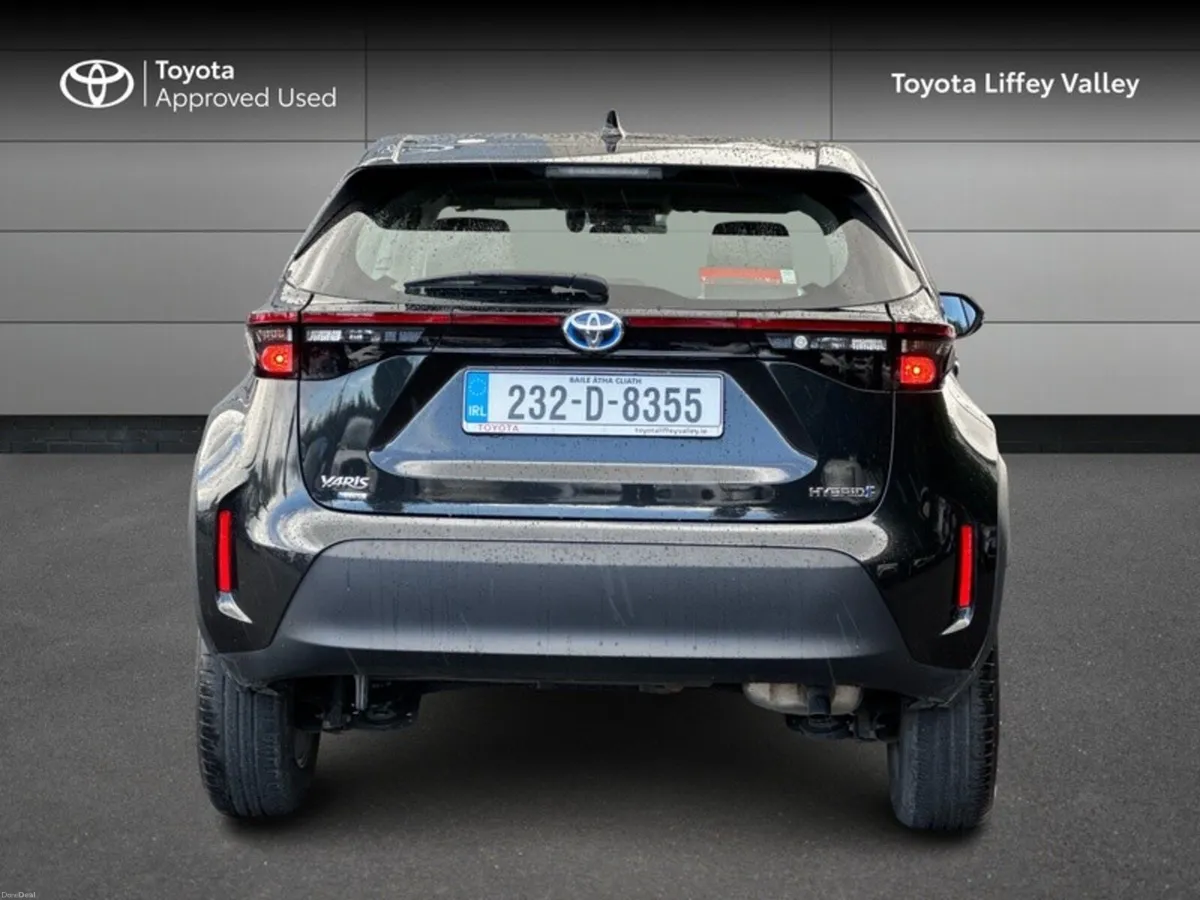Toyota Yaris Cross YARIS CROSS LUNA HYBRID - Image 4