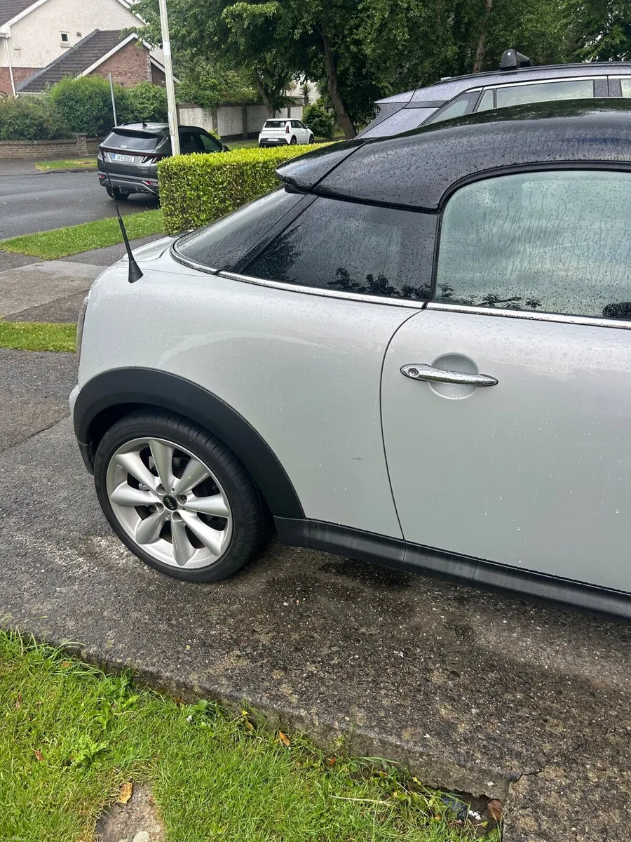 Mini Cooper 2013 Roadster 2 Seater Model - Image 4